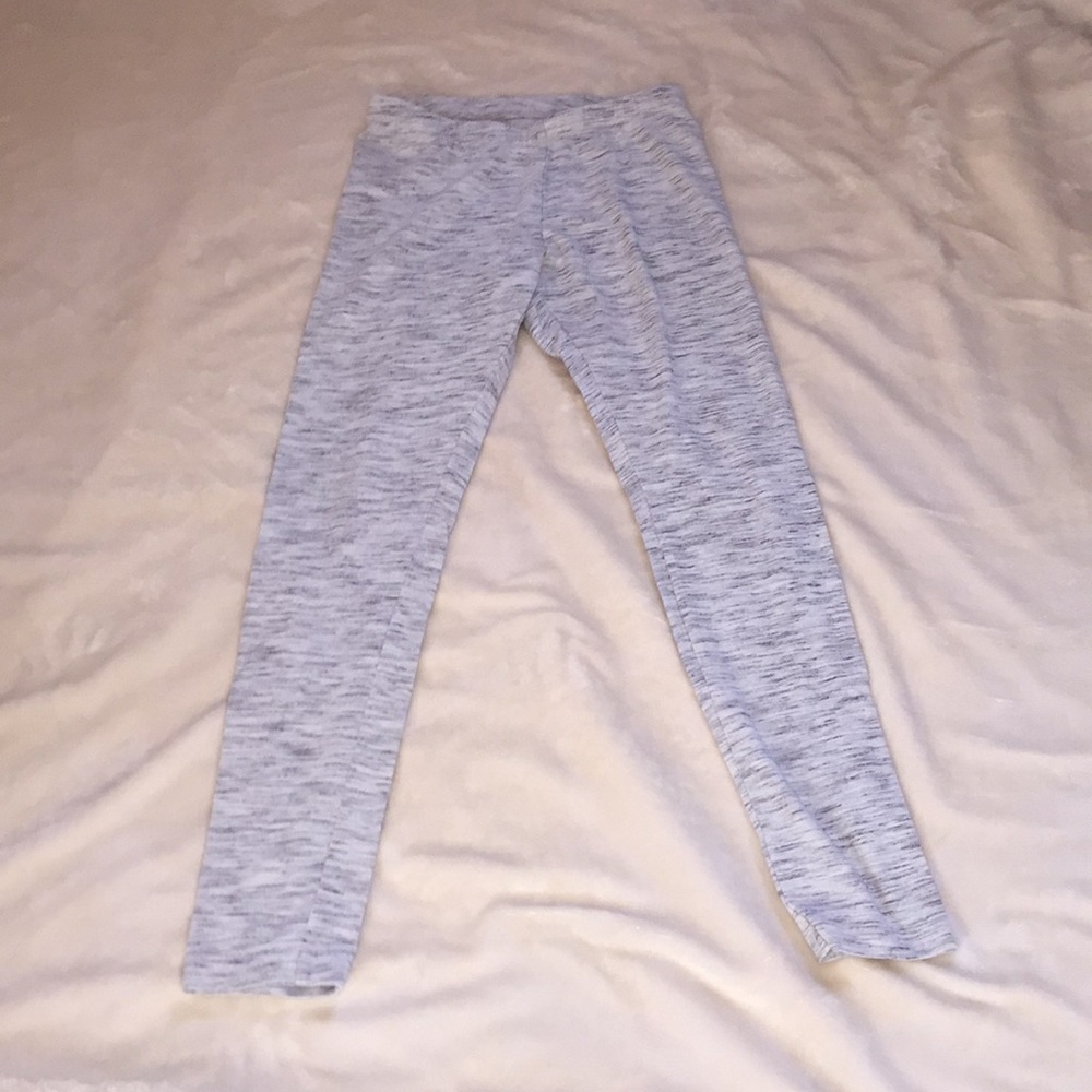 “Cat & Jack”grey leggings with darker gray lines